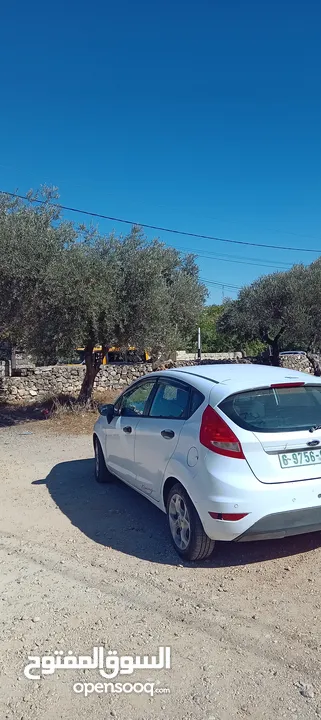 للبيع فورد فيستا جير عادي