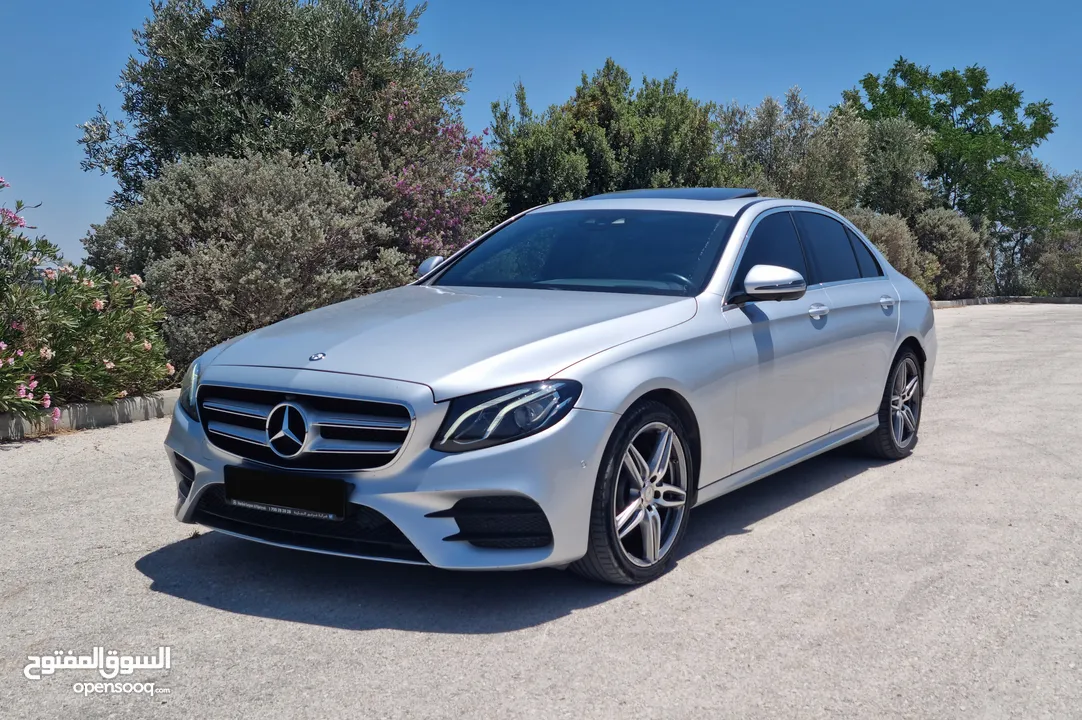 Mercedes Benz E200- 2017-  AMG Full Full ++ بحالة الوكالة من جميعة