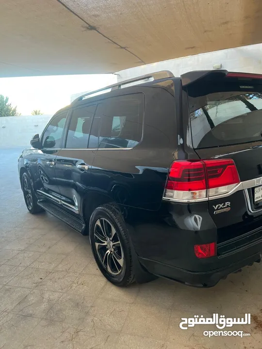 لاند كروزر موديل 2019 VXR جراند تورينق V-8 (5.7)من المالك مباشرة