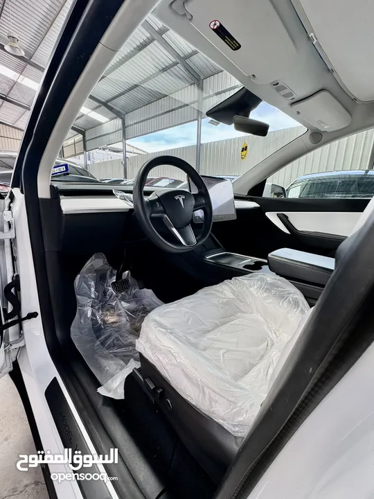Tesla Model Y 2022 ( LONG RANGE DUAL MOTOR )  فحص الشريف  7 جيد  ، B+ اوتوسكور ايرباج مغلق غير مفتوح