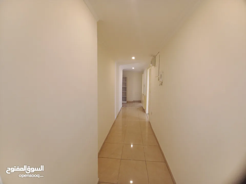 شقة غير مفروشة للإيجار 400م2 ( Property 19553 )-175107001