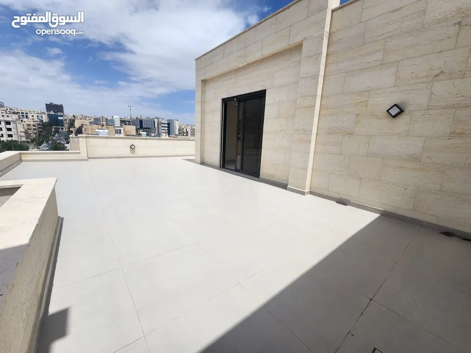 شقة فارغة للبيع بين الدوار الرابع و الخامس - ref: 14608