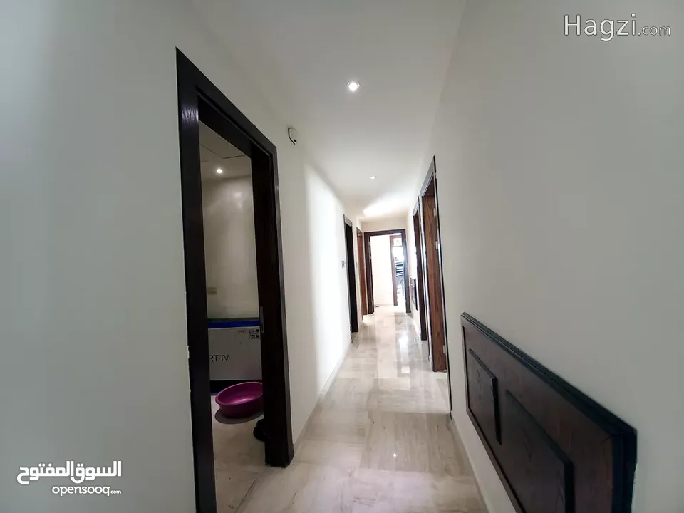 شقة شبه مفروشة للايجار في دير غبار  ( Property 33412 ) سنوي فقط