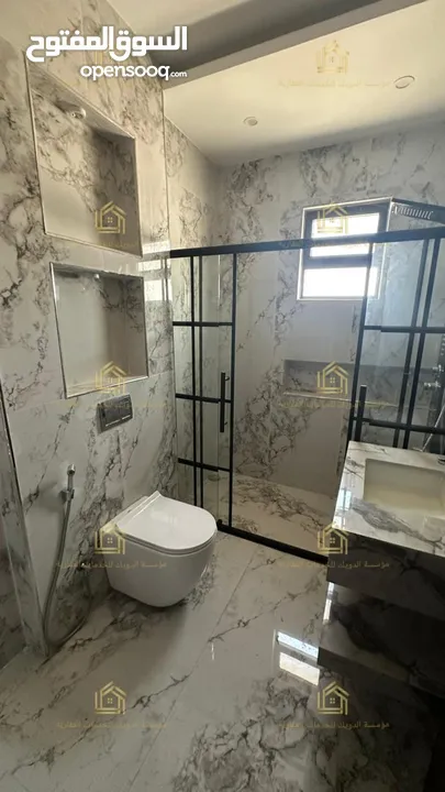 شقة فاخرة - لم تسكن - طريق المطار - 4نوم 2ماستر - 230م - قرب الخدمات العامة