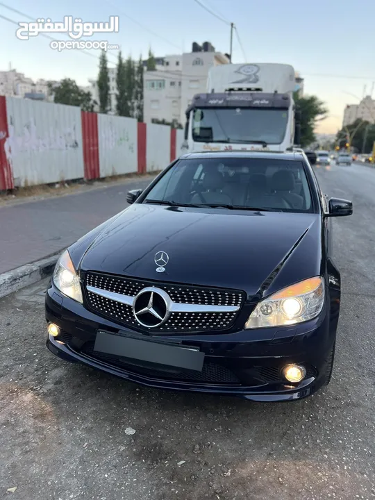 C220 ماتور 2200 ديزل 194 حصان بدون اي عيوب ماتور چير هيئة زيت فلاتر جنط كوشوك بدون اي عيوب نهائيا