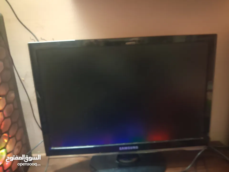 كمبيوتر جيمنج يشغل اغلب الألعاب بجودة عالية وباقي الألعاب بجودة متوسطة