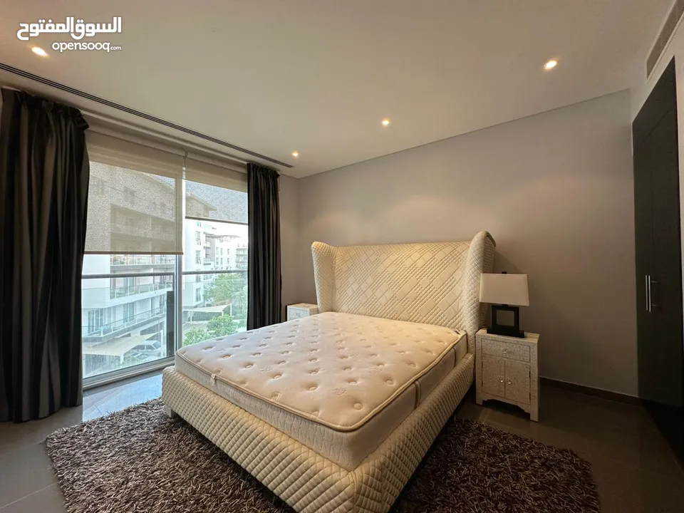 For Rent  Fully Furnished 2 Bhk Flat In Al Mouj Marsa   للإيجار شقة مؤثثة بالكامل 2 غرف نوم في الموج