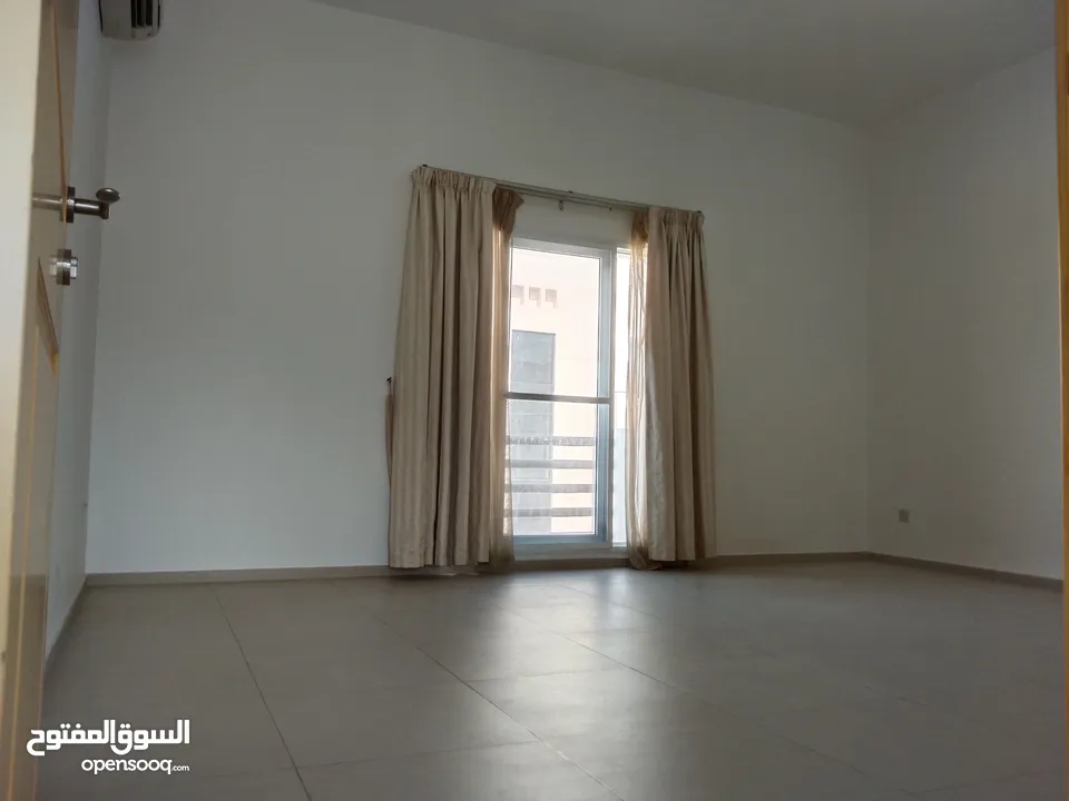 3Me1 Modern style townhouse 4BHK villas for rent in Sultan Qaboos City