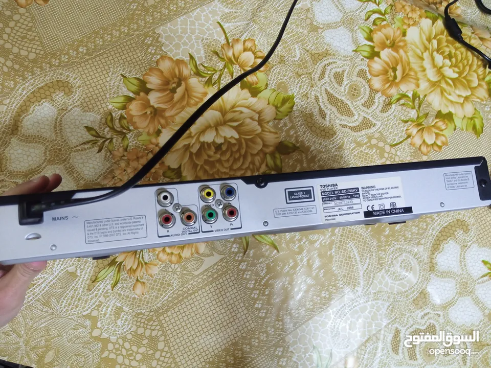 مشغل افلام مستعمل خفيف للبيع بحالة الوكالة .