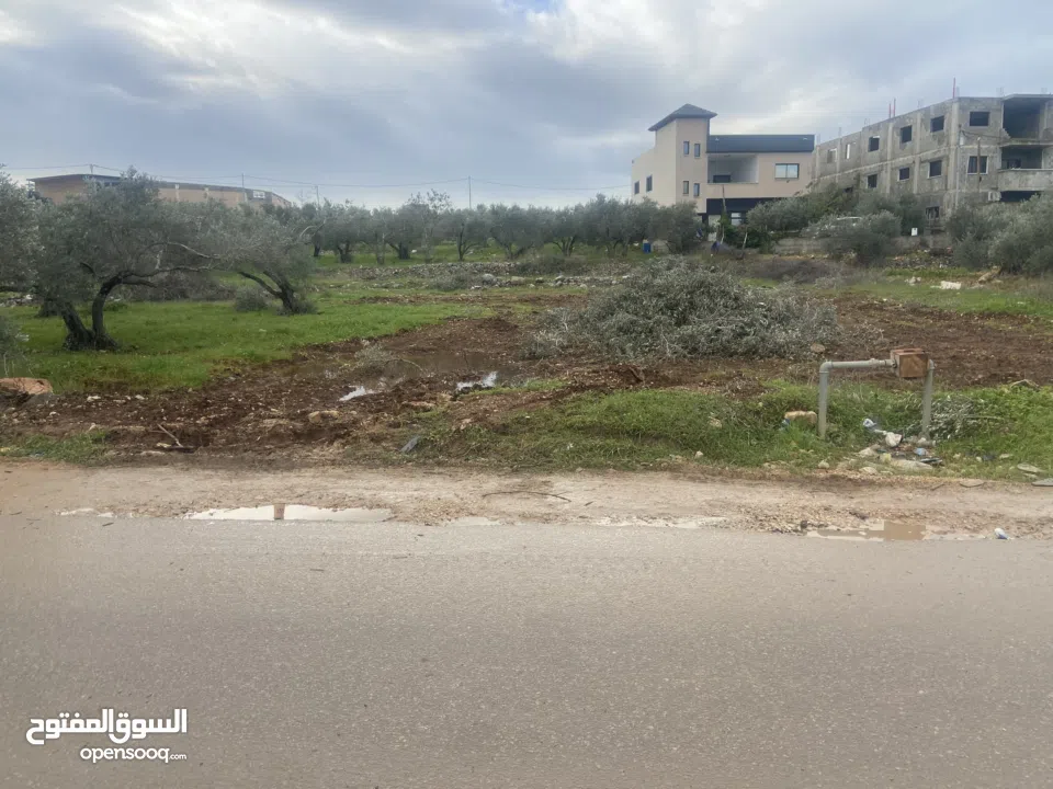 تجاري شارع رئيسي بين اكتابا وباعا