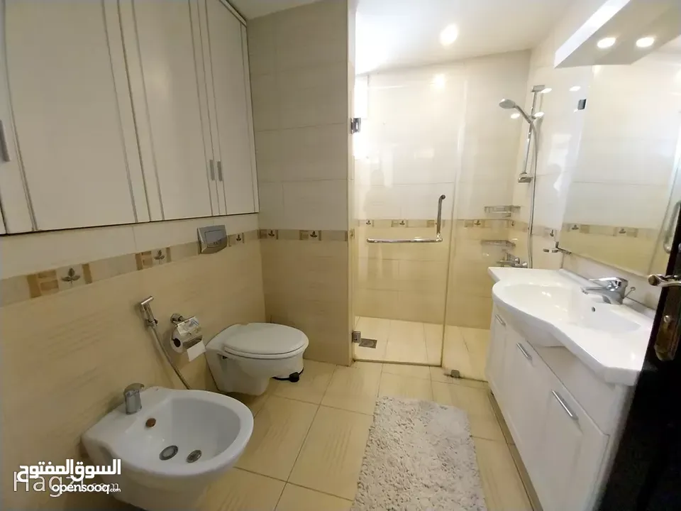 شقة للبيع في عبدون  ( Property ID : 33996 )