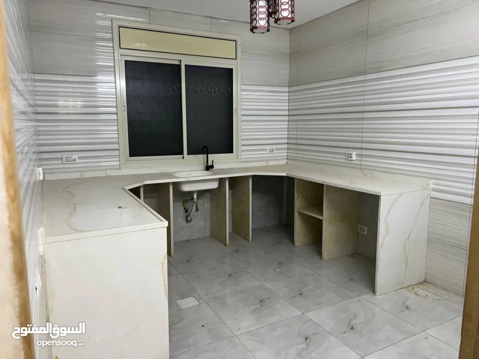 شقه سكنيه موقع ممتاز بجنين