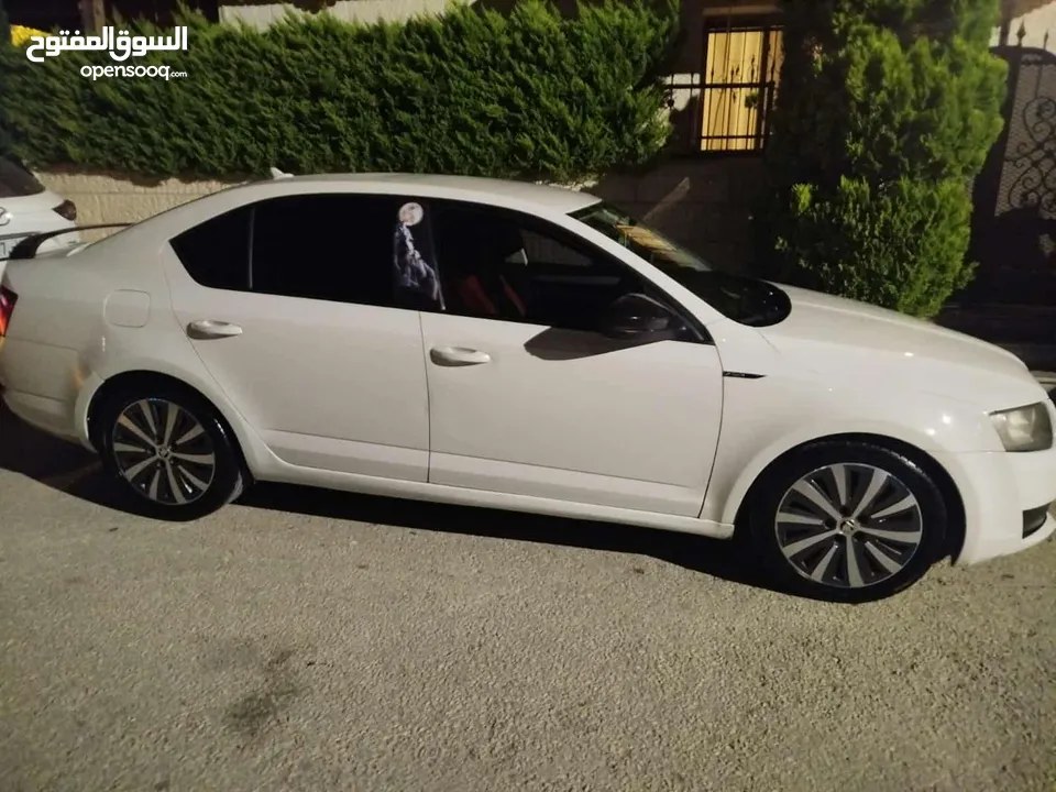 سكودا اوكتافيا اتومات اصل خصوصي 2015 بالرخصه