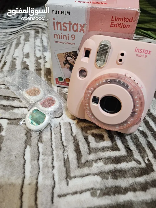 كاميرا انستاكس فوريه instax