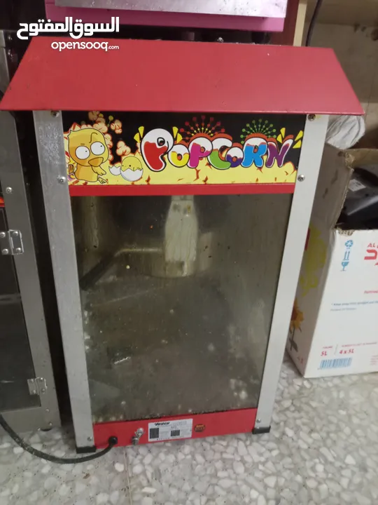 ماكنات جديده بس مستخدمه لمدة شهرين للبيع ماكينة شعر بنات وماكنة بوشار وماكنة ناتشوز وهم بحاله