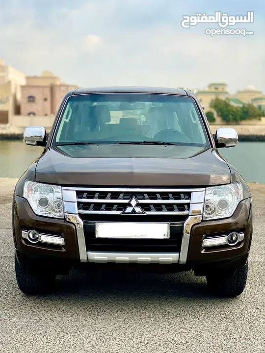 MITSUBISHI PAJERO 4WD 2020 MODEL (ZERO ACCIDENT) FOR SALE