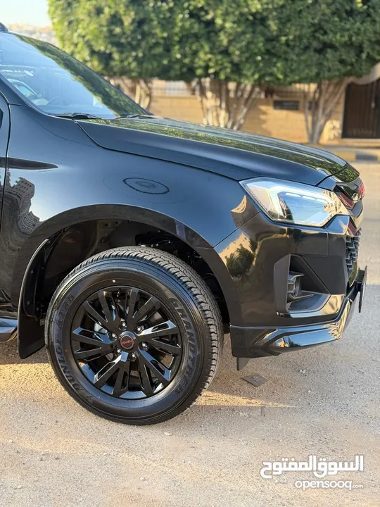 سوزو ديماكس Gt 2025 بالشكل الجديد  ‏ Isuzu D- Max 2025 GT عداد زيرو