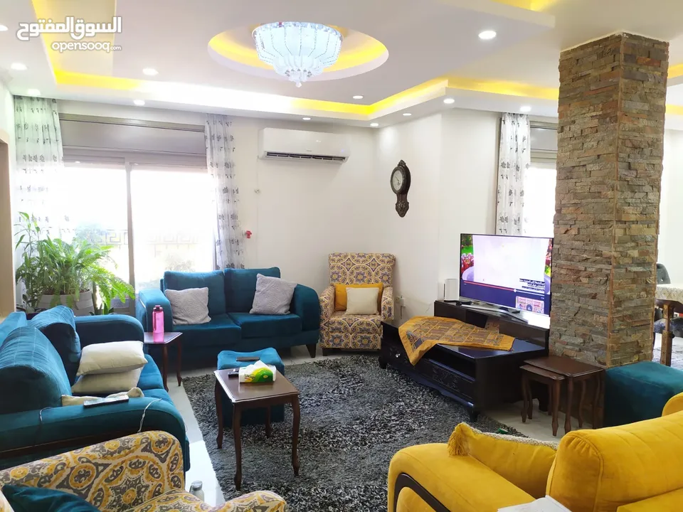 شقة فاخرة للبيع في ارقى احياء رام الله