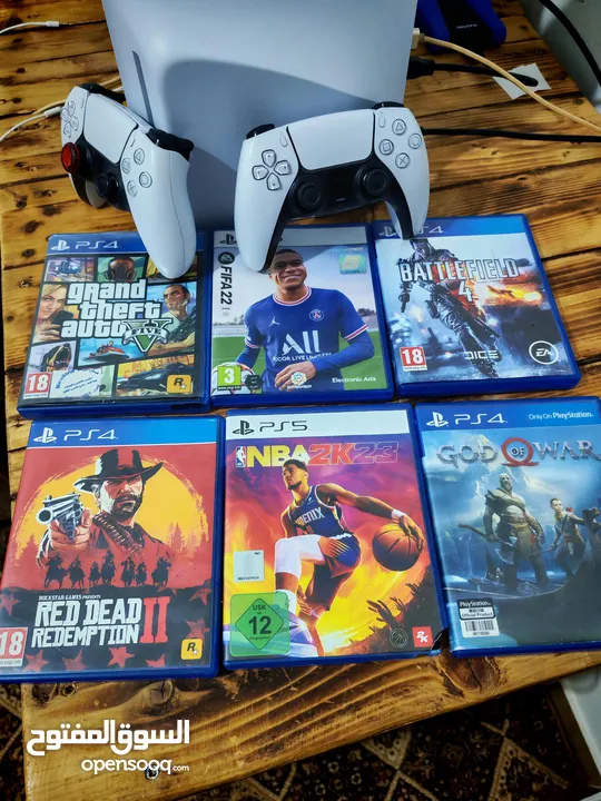 PS5 بمدخل CD مستخدم شبه حديد