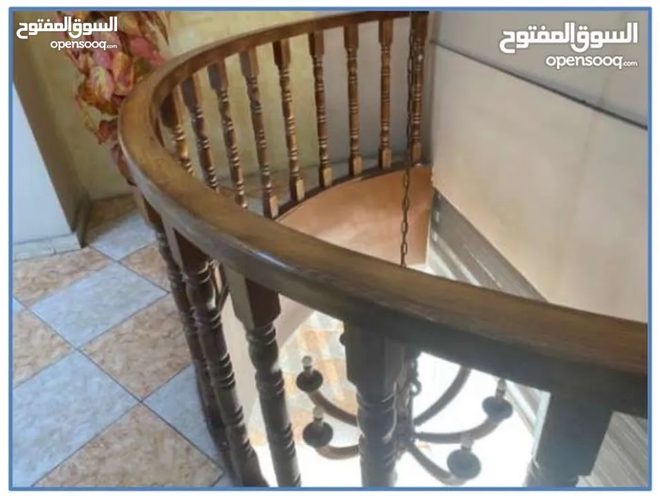مجمع تجاري في منطقة العبدلي بالقرب من البنك المركزي