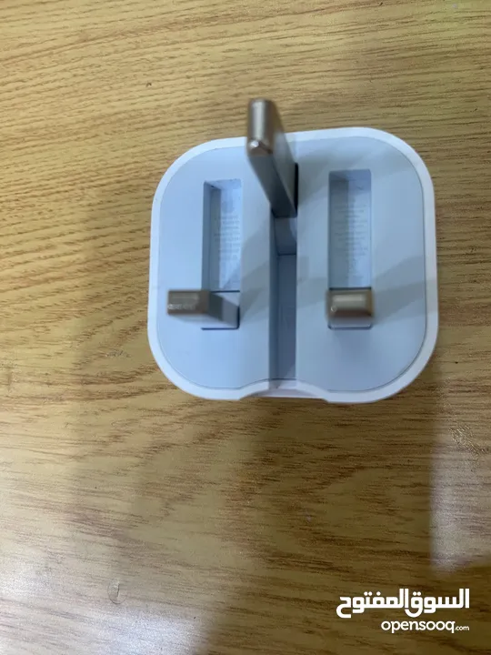 عضمه شاحن ايفون اصليه للبيع