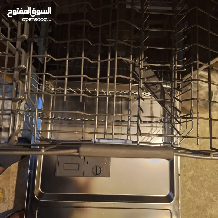غسالة صحون ال جي ابيض