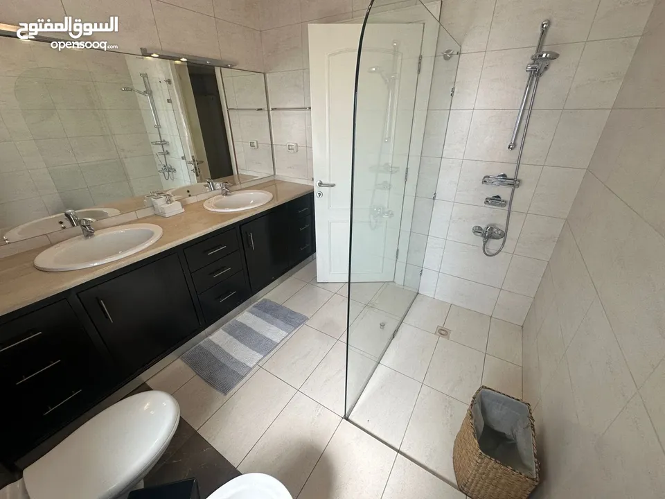 شقة مفروشة للايجار في عبدون  ( Property 38280 ) سنوي فقط