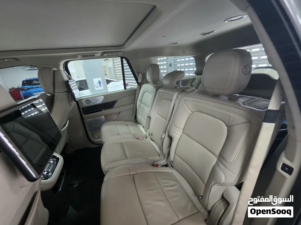 سيارة لينكولن نافيجبتور 2019 بحالة الوكالة Lincoln Navigator 2019 لون مميز