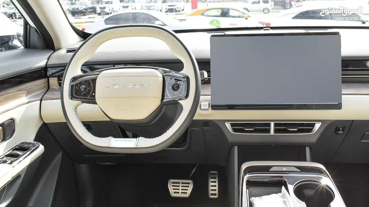 1.6 لاكشري بدون دفعات مقدمه والقسط الاول بعد ثلاث شهور