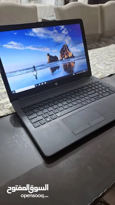 Laptop HP core i3 7gen hdd500 ssd128