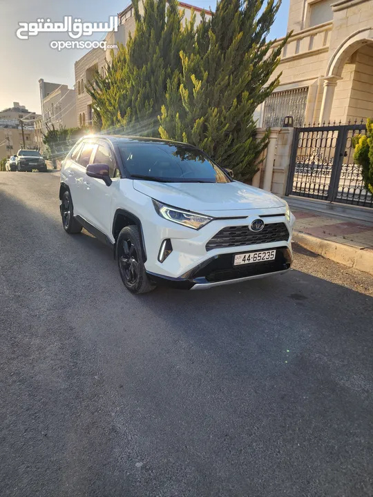 تويوتا 2022 RAV4 جمرك جديد (xse بلاك ادشن) ليثيوم اصلي