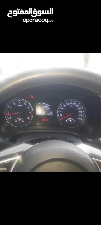 سيراتو k3 2022-2023 بنزين 8800 كيلومتر بحالة الوكالة  دهان الشركة الأصلي