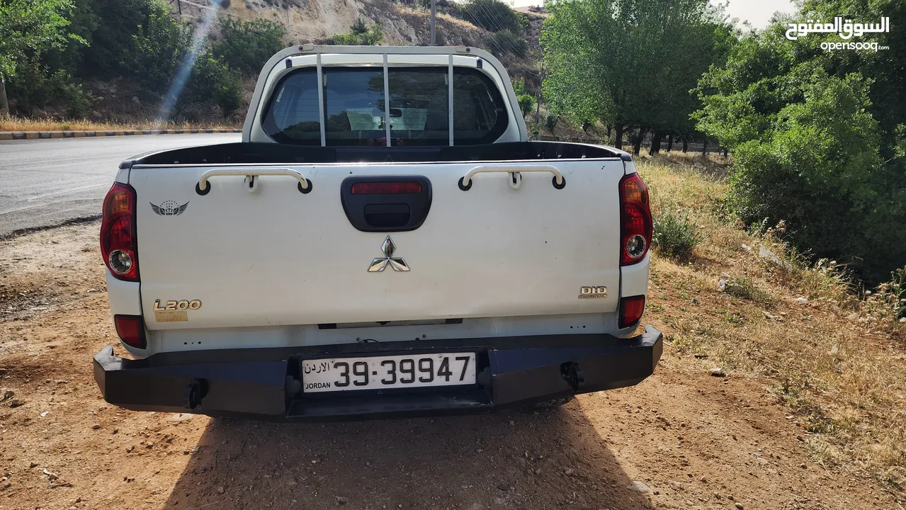 ميتسوبيشي L200 2015