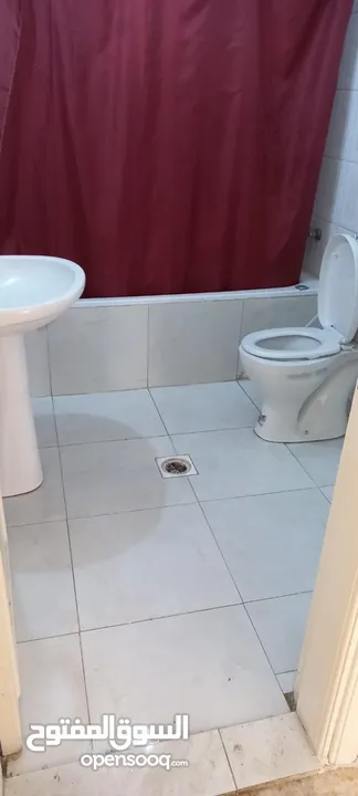 شقة طابق شبه ارضي للبيع بداعي السفر