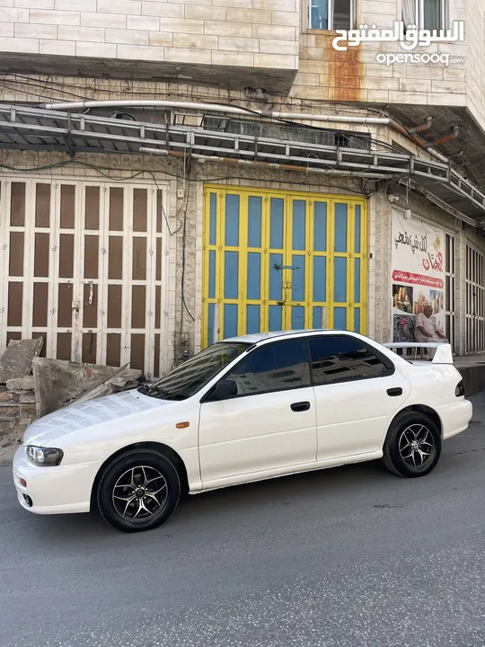 سيارة سوبارو 1999