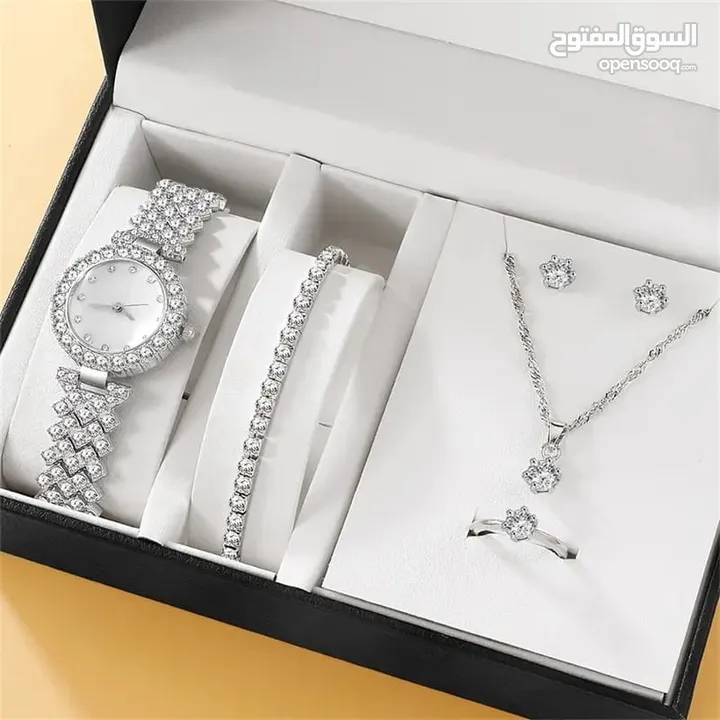 Watch and jewelry set