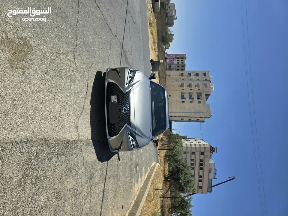 ليكزس Es 300  موديل 2019 للبيع