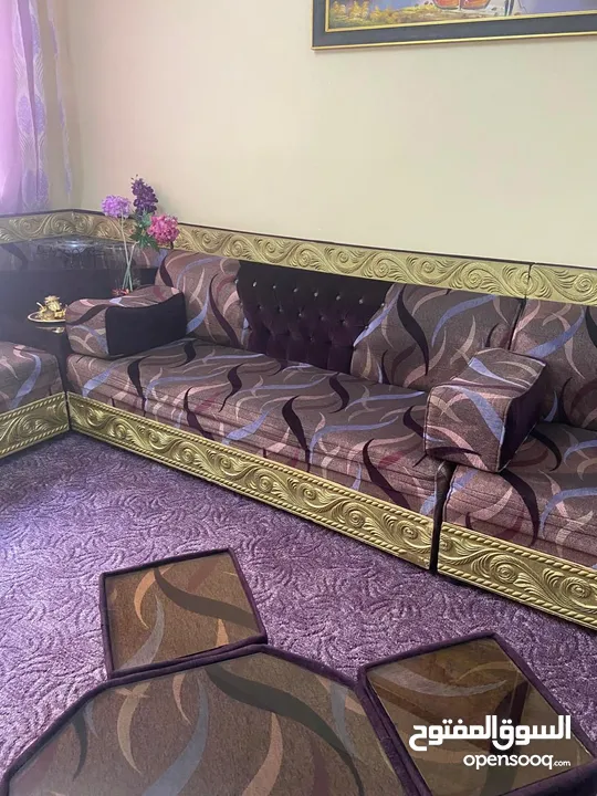 مجلس للبيع مع موكيته وستاره