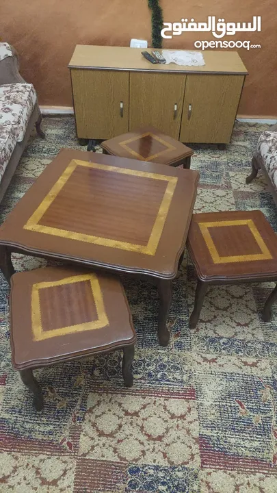 طقم كنب + طاولات وسط
