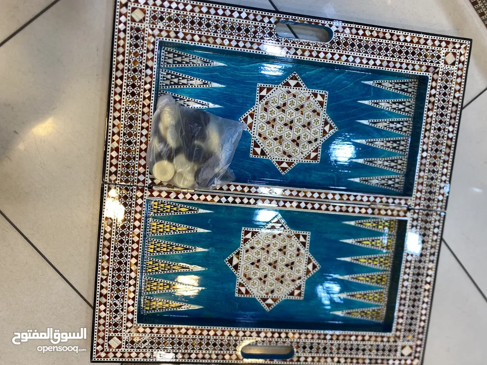 طاولة زهر صدف يدوي