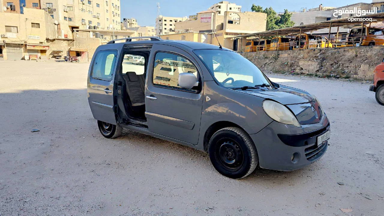 رينوا كانغوا 2012 اقتصاديه جدا جدا