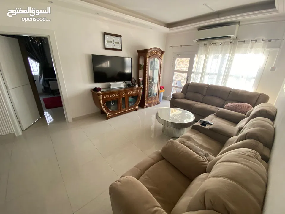 For Sale  4 Bhk +1 Villa In Al Khwair