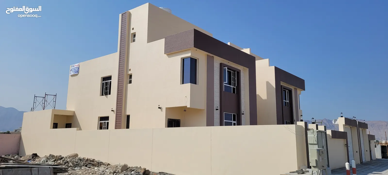 Twin villas for sale at Amerat 5