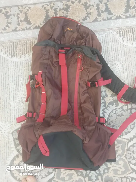 شنطة هايكنغ Hiking اوروبيه 55لتر  جديده غير مستعمله حجم ممتاز وسهلة الحمل  مقاومه للماء والرطوبه