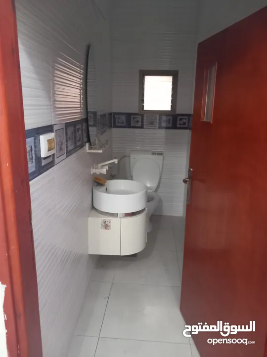 شقه للعرسان غرفتين وصاله موقع مميز