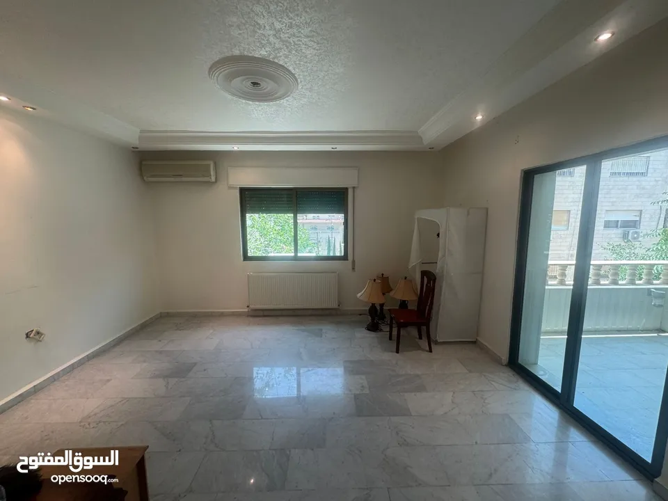 شقة مميزة  للبيع في الرابية بسعر لقطه