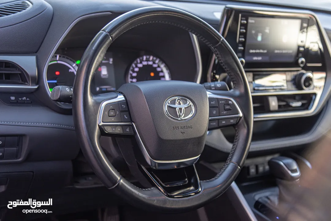 Toyota Highlander 2021 Gle   السيارة بحالة ممتازة جدا و قطعت مسافة 54,000 كم فقط