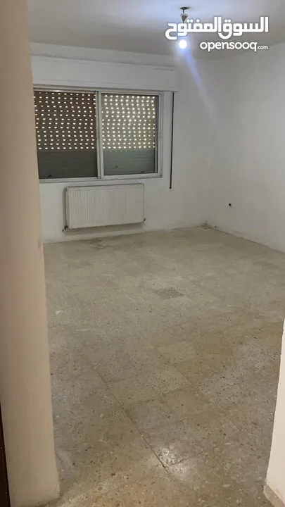 شقة للإجار ابو نصير
