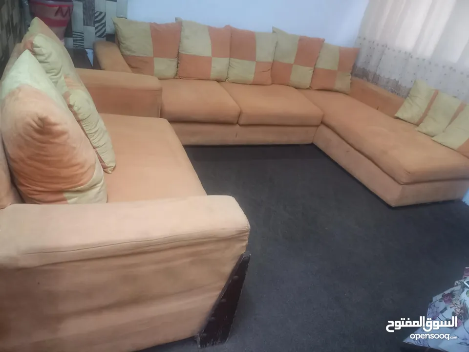 ثلاجتين وغساله فل وطقم كورنر بحاله جيده جدا