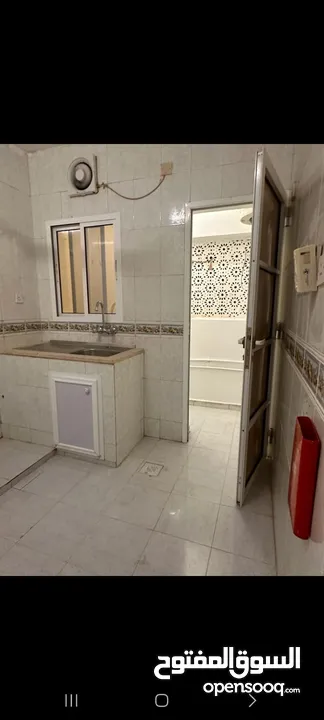 for Rent Room  استوديو غرفه وحمام ومطبخ بجوار الخدمات شارع المها